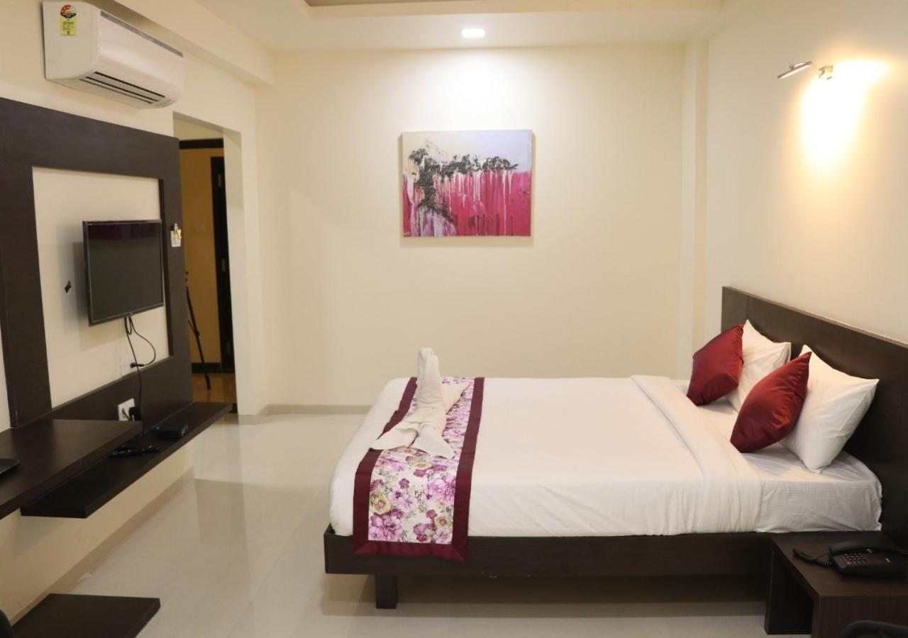The Hotel Relax Kankavli Kankavali ภายนอก รูปภาพ